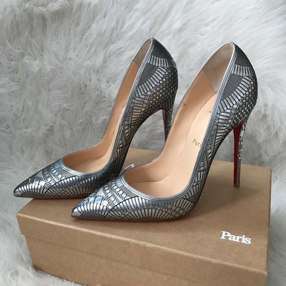Christian Louboutin
Kristali LaserCut Silver, s 40